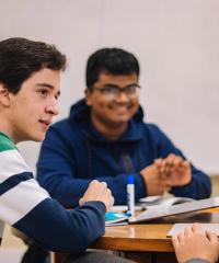 Les cours de français langue étrangère reprennent à HSS - HSS hervat lessen Frans als vreemde taal